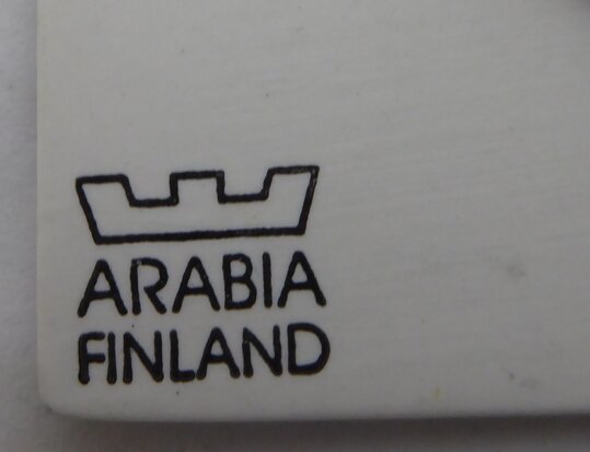 ARABIA FINLAND WANDPLAAT