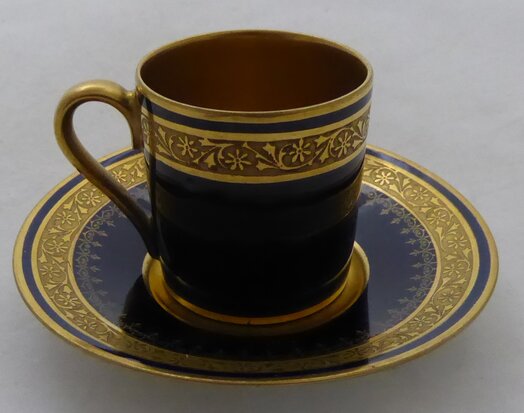 Limoges porselein mini kop en schotel 