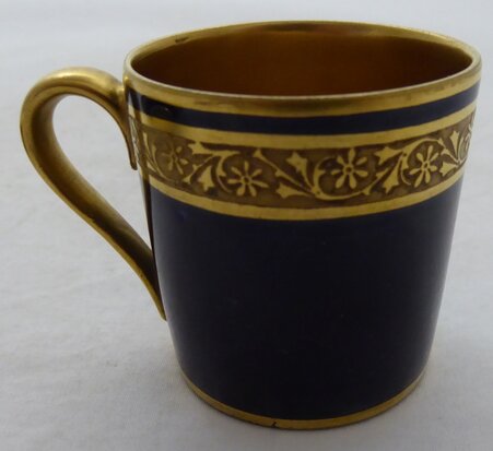 Limoges porselein mini kop en schotel 