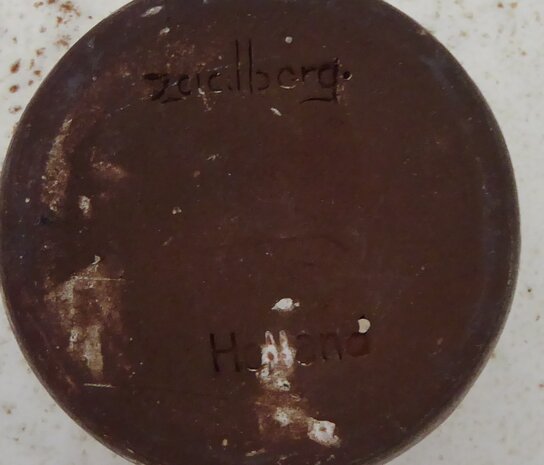ZAALBERG SCHAAL OP VOET