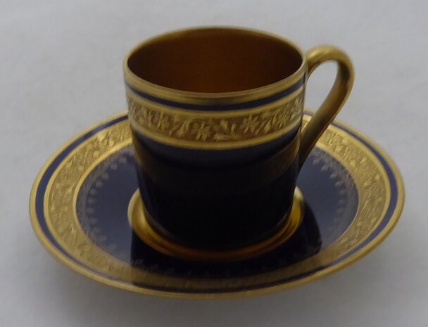 Limoges porselein mini kop en schotel 