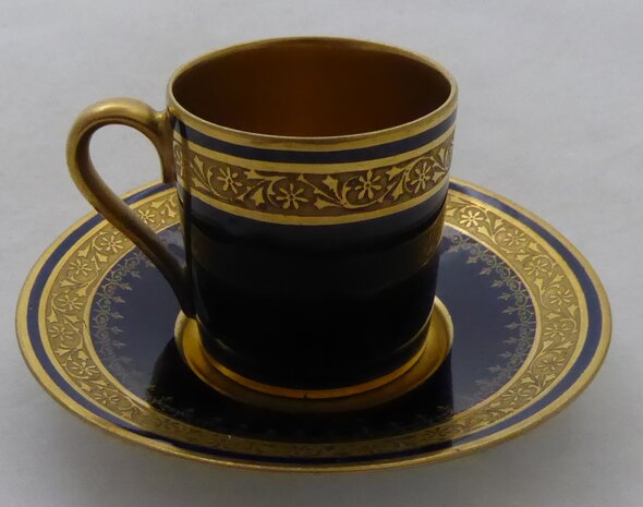 Limoges porselein mini kop en schotel 