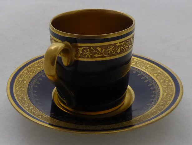Limoges porselein mini kop en schotel 